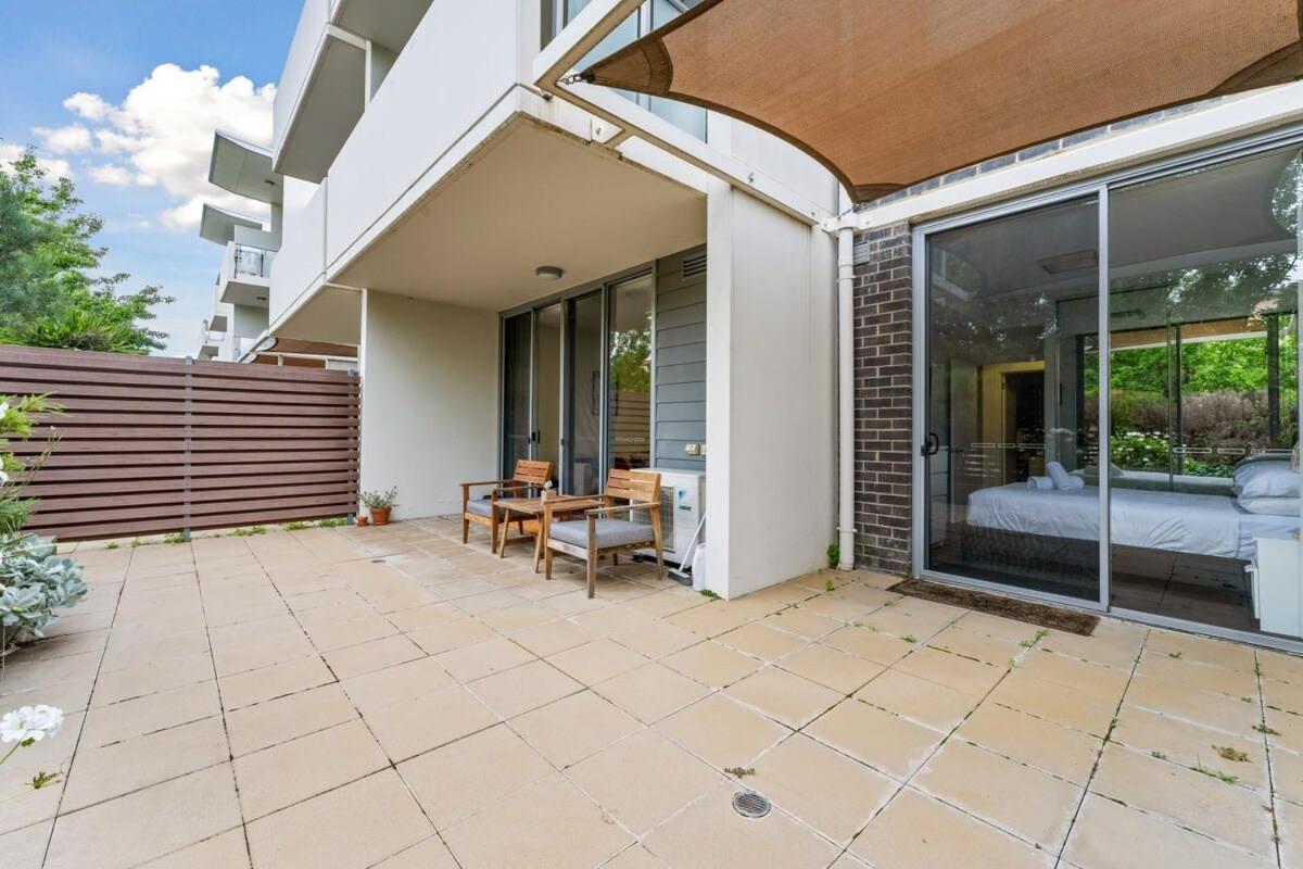 Tranquil 1-Bed Apartment With Courtyard, Pool, Bbq Phillip Exterior photo